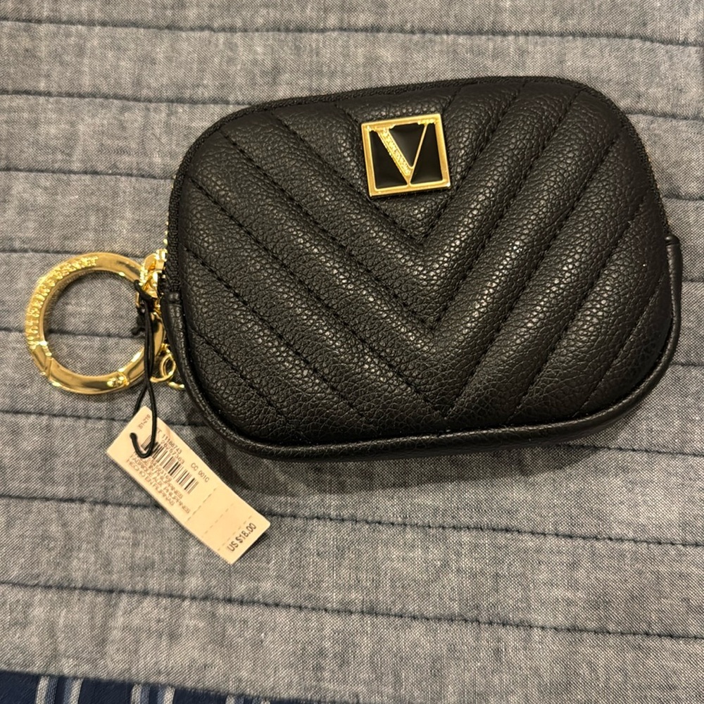 NWT Victorias Secret keychain wallet in black w/gold details and zipper closure